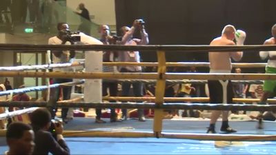 Tony Salam vs. Eugen Buchmueller 015.jpg