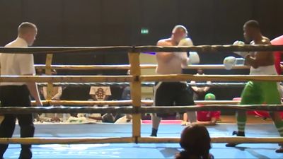 Tony Salam vs. Eugen Buchmueller 023.jpg