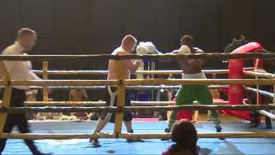 Tony Salam vs. Eugen Buchmueller 032.jpg