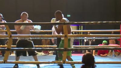 Tony Salam vs. Eugen Buchmueller 037.jpg