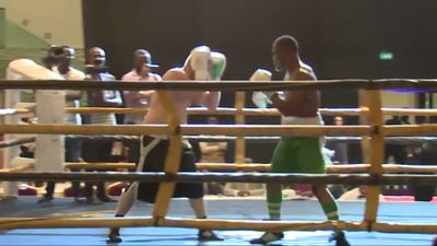 Tony Salam vs. Eugen Buchmueller 038.jpg