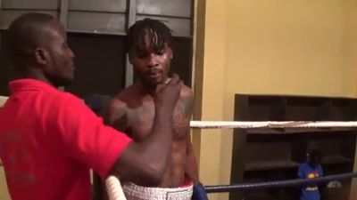 Tunde Aderogba vs. Joe Coffie 001.jpg