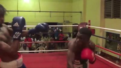 Tunde Aderogba vs. Joe Coffie 021.jpg