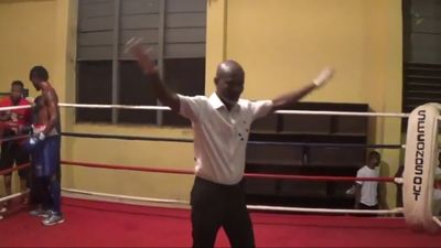 Tunde Aderogba vs. Joe Coffie 038.jpg