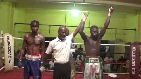 Tunde Aderogba vs. Joe Coffie 043.jpg