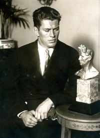 File:TunneyTrophy.jpg