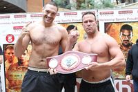 File:Tyson Fury v Vinny Maddalone weigh in.jpg