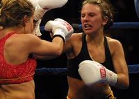 File:Vaia Zaganas vs. Hollie Dunaway.jpg