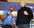 Valuev Haye Press Conference 041109 c SE Photo Wende.jpg