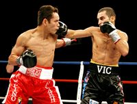 File:Vic Darchinyan vs. Nonito Donaire . 11. Fasan.jpg