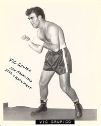 File:Vic Grupico2.JPG
