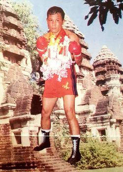 Vichit Muangroi et.jpg