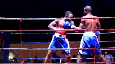 Victus Kemavor vs. Emmanuel Odoi 023.jpg