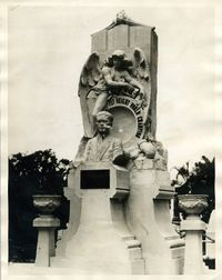 File:VillaMemorial.JPG