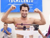 File:Weighinmendez.jpg