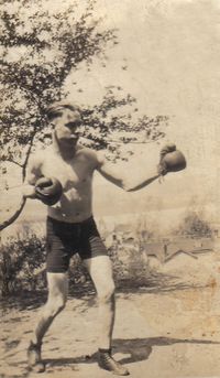 File:Willie Holmes5.jpg