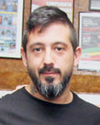 File:YagoBarros.jpg
