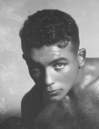 File:YoungGonzalez.jpg
