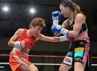 File:Yuko Kuroki v Etsuko Tada.jpg