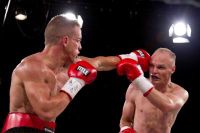 File:Zane Mundell vs. Sean Ness.jpg