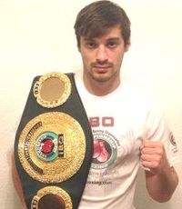 File:Zap-ibo-ic-champ2013webklklklklkl.jpg