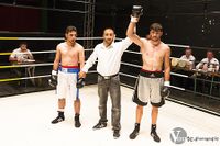 File:Ziso Poulitsa (win KO Runde 1) vs. Fendi Sancar.jpg